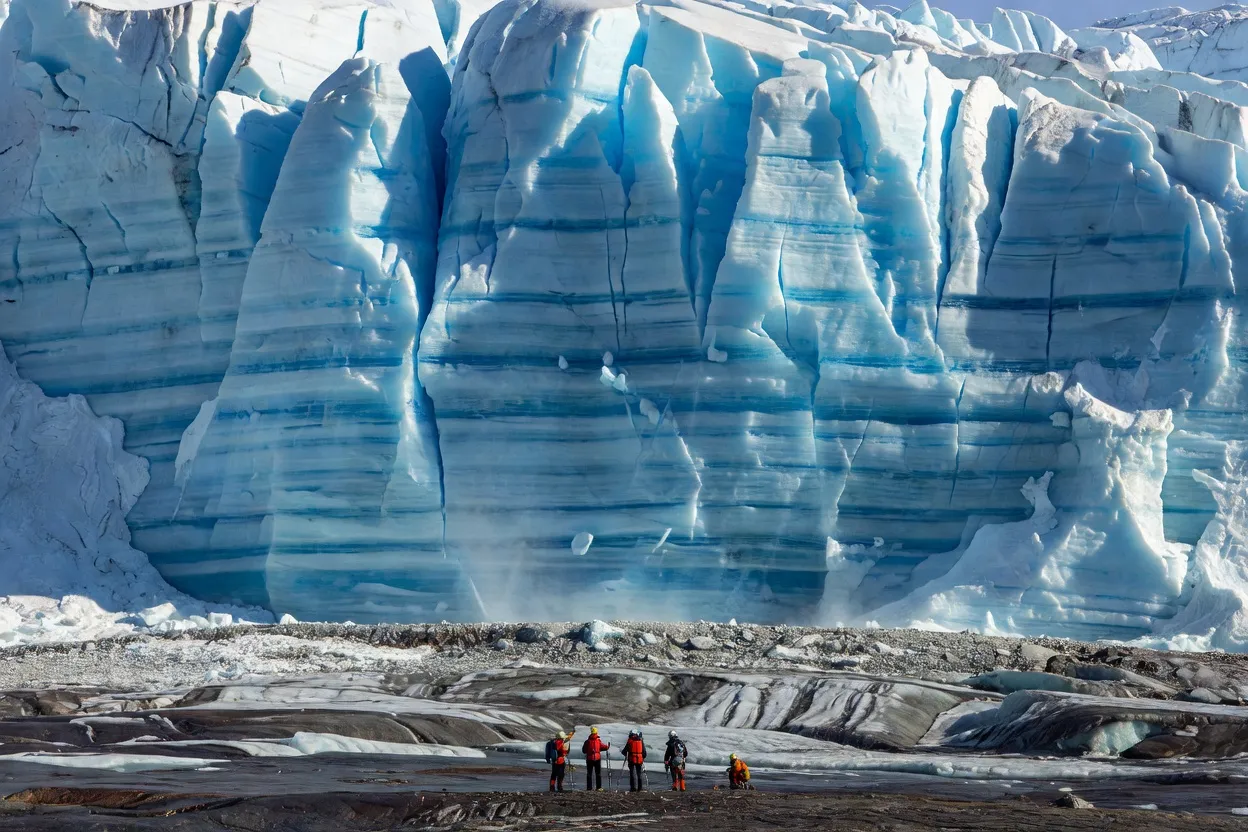 Front d’un glacier arctique en recul au Svalbard