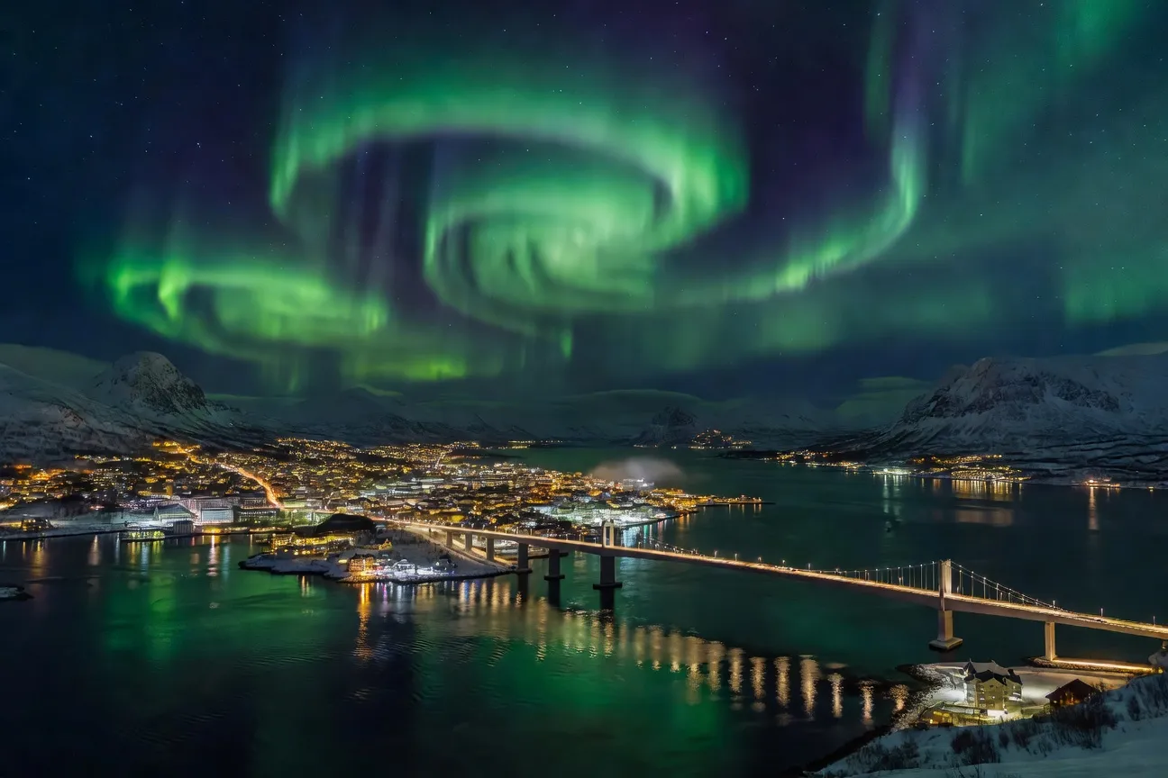 Tromsø 2026 : guide complet de la capitale arctique norvégienne — aurores boréales, safari aux baleines et fjords